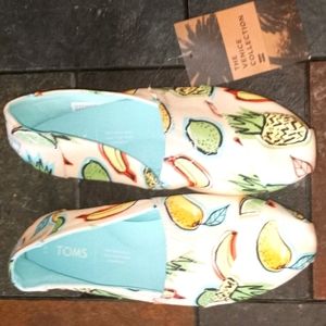 Toms